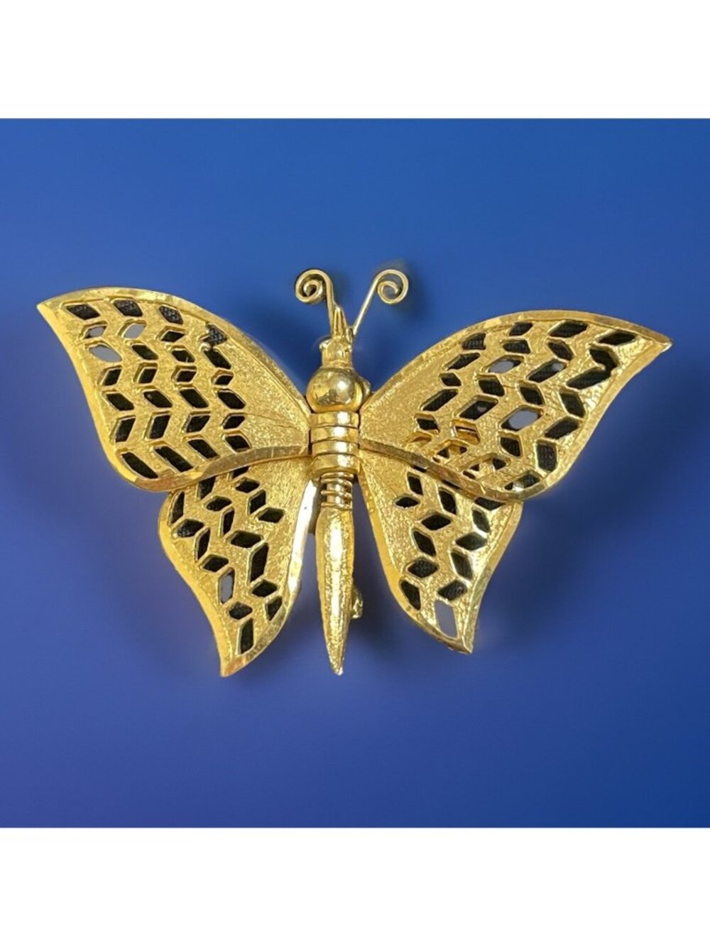 Vintage Butterfly Brooch Pin Articulated Wings Gold-Tone